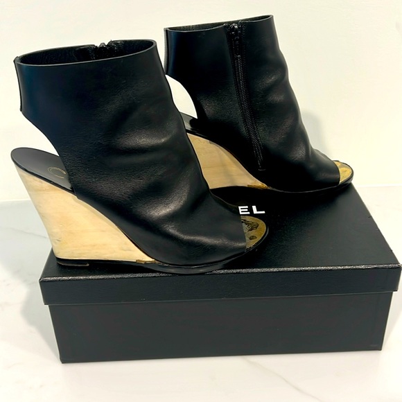 Chanel Open Toe Wedge Sandals - Picture 1 of 4